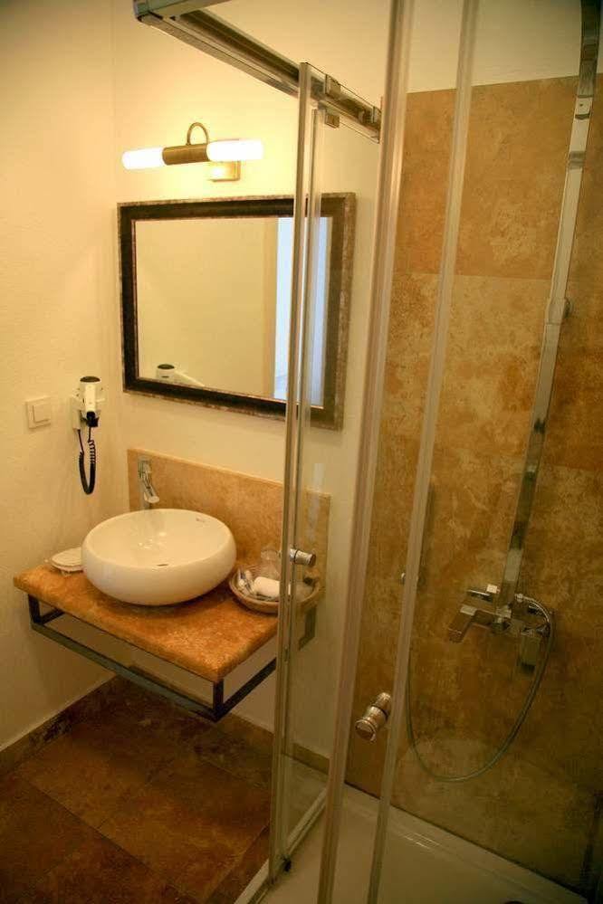 Gule Hotel Ayvalı Buitenkant foto