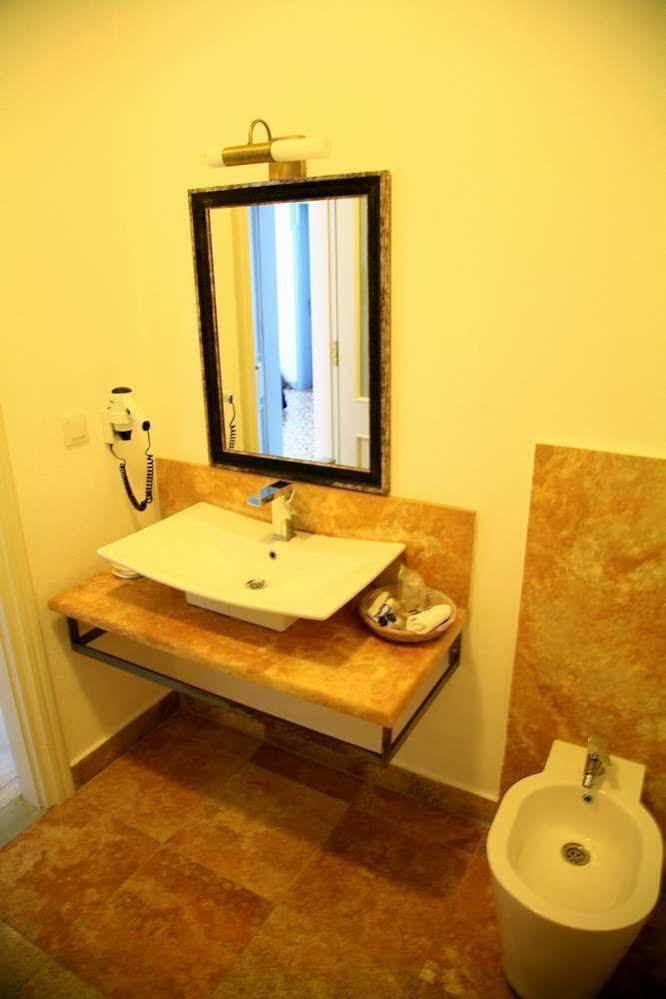 Gule Hotel Ayvalı Buitenkant foto
