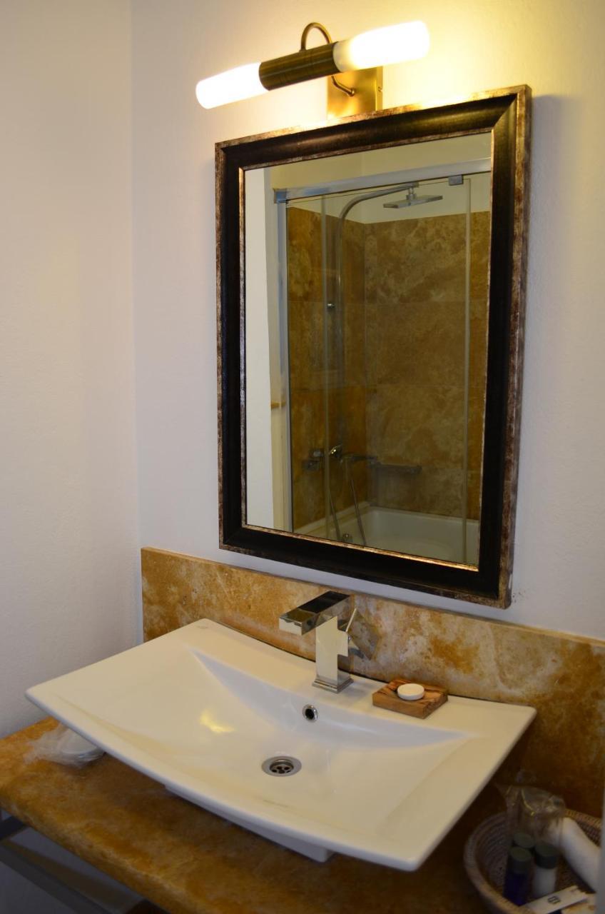 Gule Hotel Ayvalı Buitenkant foto