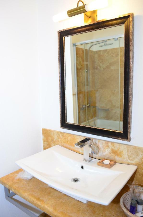 Gule Hotel Ayvalı Buitenkant foto